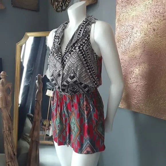 Southwestern Motif Romper    - Picture 11 of 11